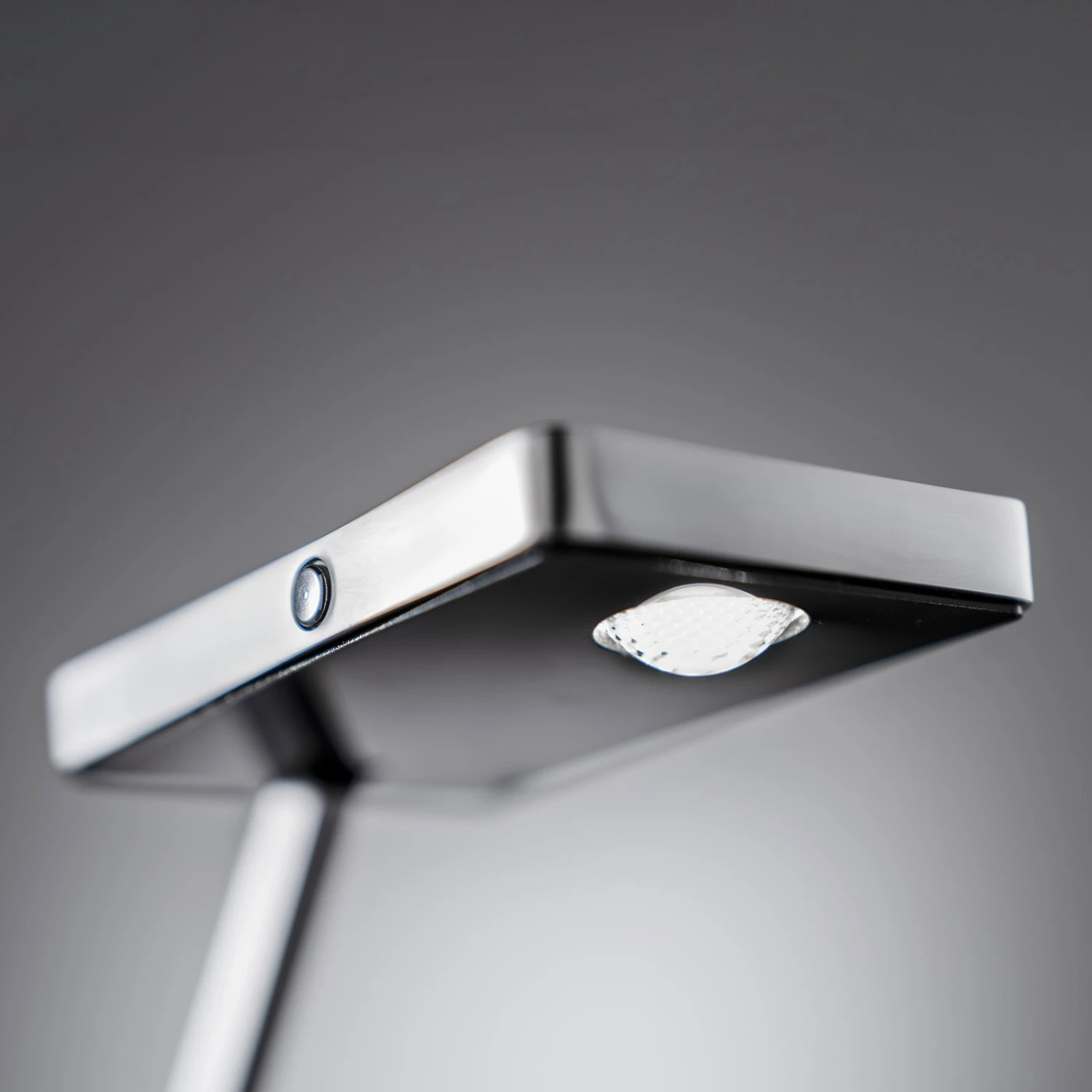 Lámpara De Mesa LED Lincoln Con Atenuador 2 Lámpara De Mesa LED Lincoln Con Atenuador - Imagen 2