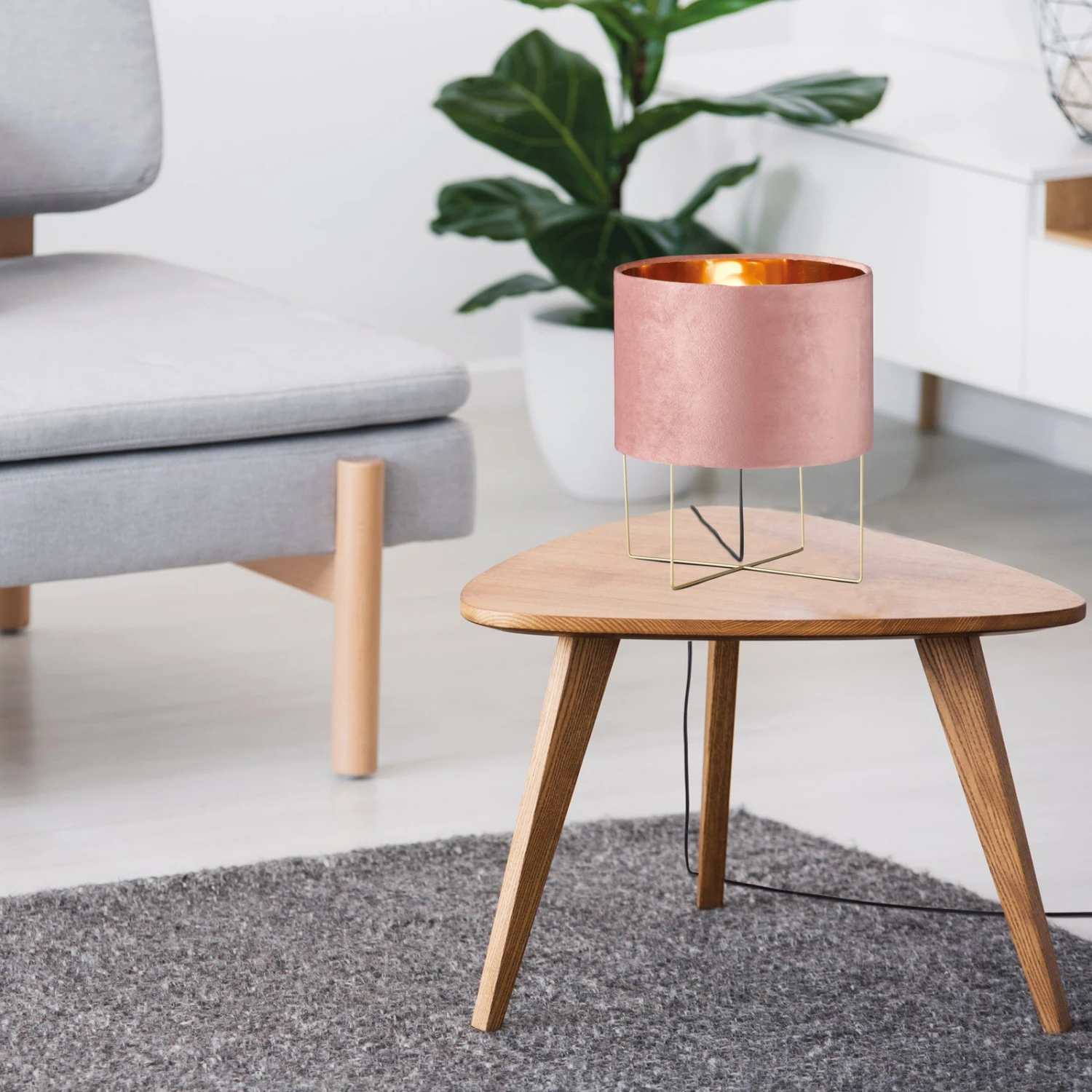 Lámpara De Mesa Aura, Terciopelo, Alto 32 Cm, Rosa 3 Lámpara De Mesa Aura, Terciopelo, Alto 32 Cm, Rosa - Imagen 3